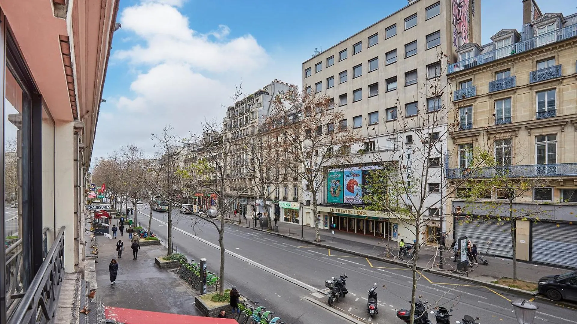 Centre De By Prestige